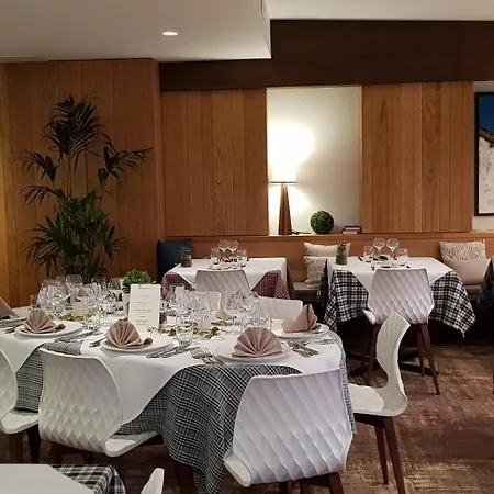 法勒埃姆布克尔餐厅及酒店 酒店